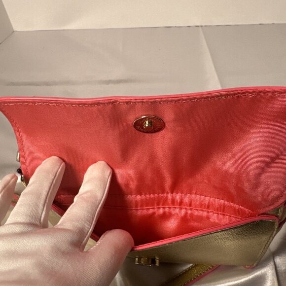 Lilly Pulitzer Metallic Gold Crossbody Bag With Pink Trim - Picture 10 of 16